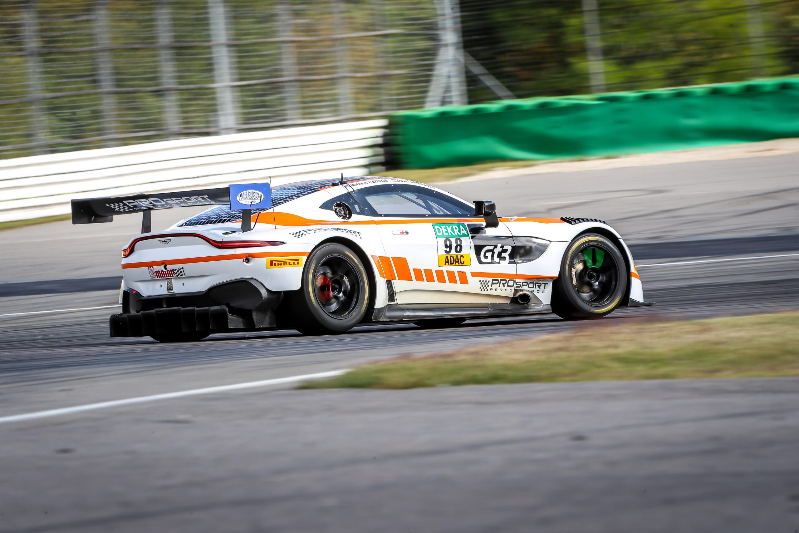 Aston Martin ist zurück im ADAC GT Masters