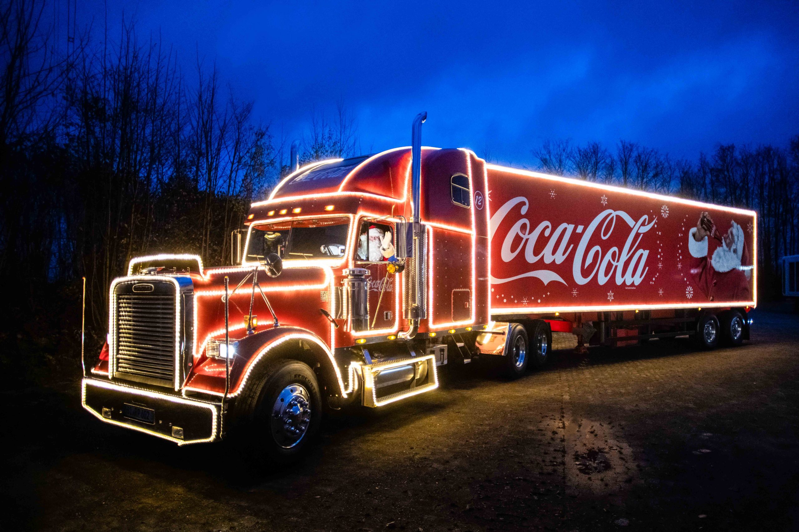 CocaCola Weihnachtstrucks machen am 10.12.22 Station auf dem